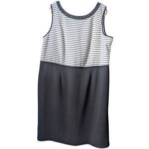 Maya Brooke Black and White Beaded Sleeveless Dress Size 24W